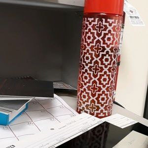 Meet your Posher, Nilly